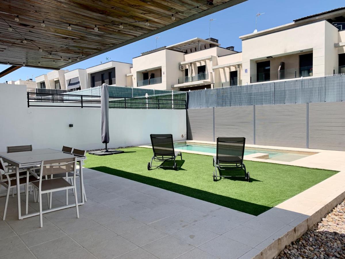Chalet Con Piscina Privada A 25 Min De Madrid Arroyomolinos Exterior foto